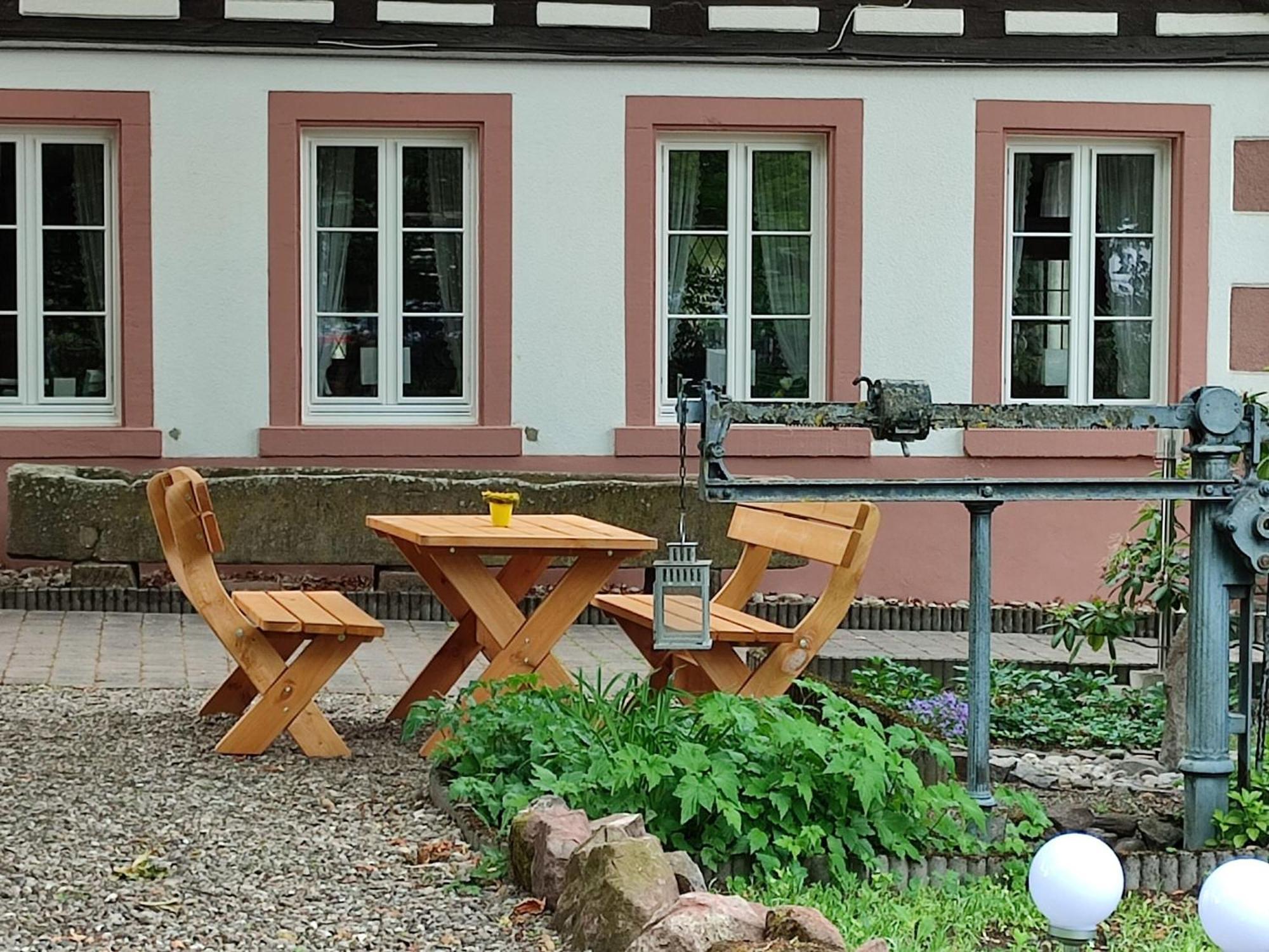 Boutique-Hotel Krone Denzlingen Bagian luar foto