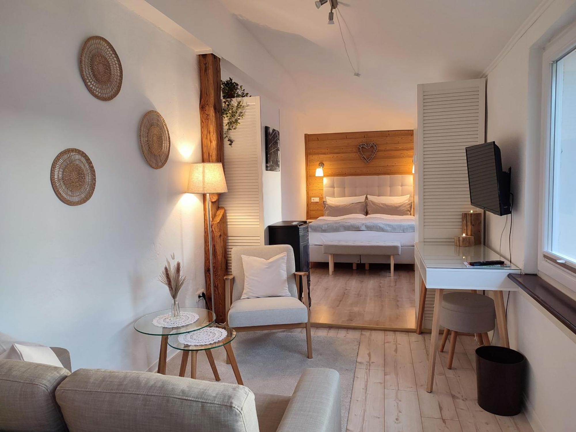 Boutique-Hotel Krone Denzlingen Ruang foto