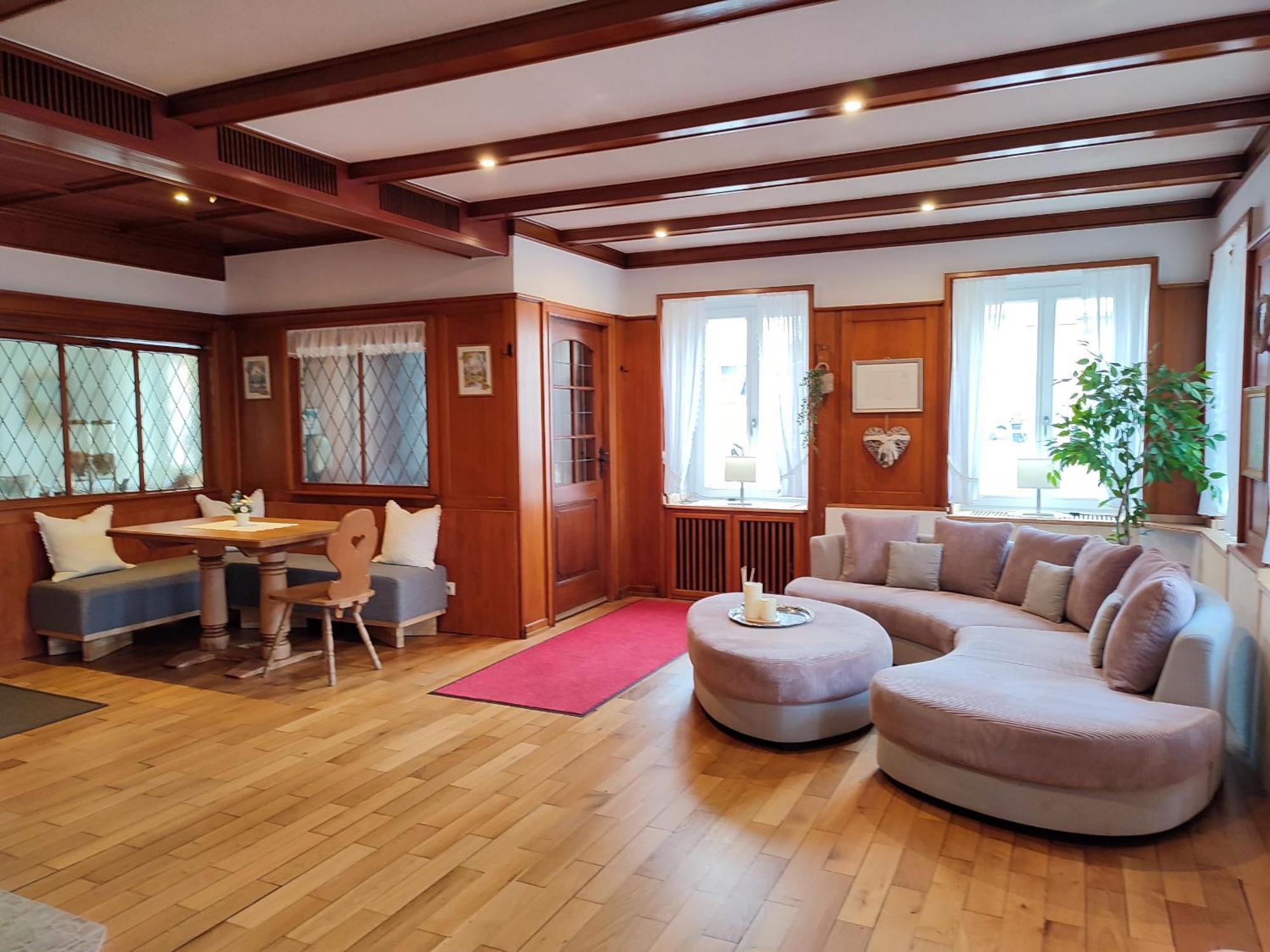 Boutique-Hotel Krone Denzlingen Bagian luar foto